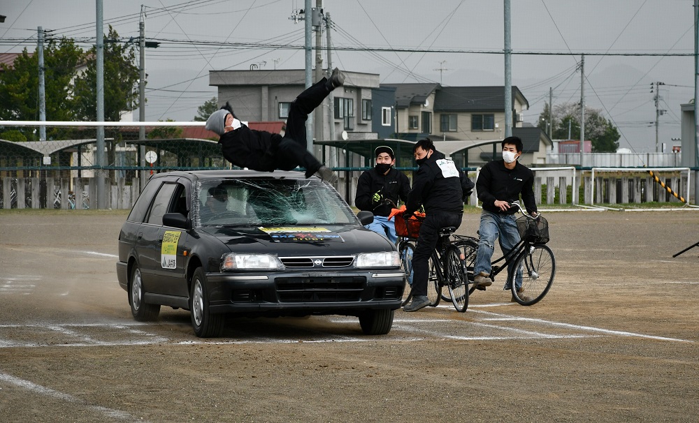 青森県警察本部と連携した自転車交通安全教室 藤崎町立藤崎中学校 